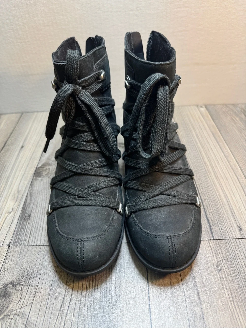 Merrell Shiloh II Womens Size 7 Black Leather Ankle Lace Up Zip Boots Shoes